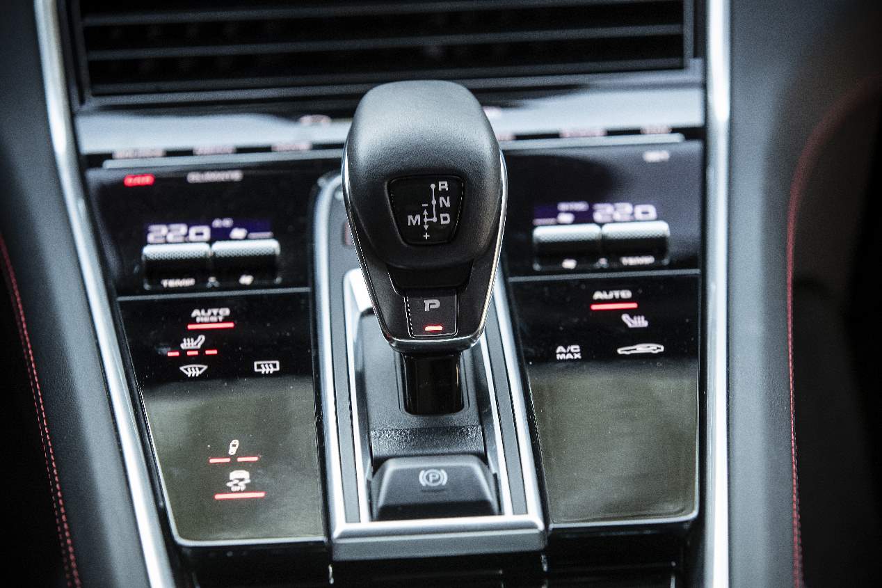 Mercedes-AMG CLS 53 vs Porsche Panamera GTS: dos berlinas deportivas, frente a frente