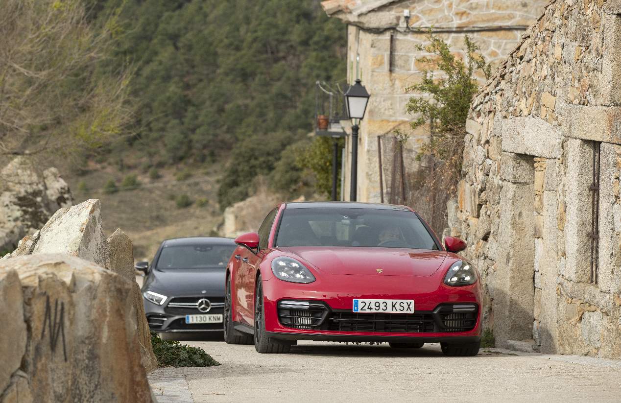 Mercedes-AMG CLS 53 vs Porsche Panamera GTS: dos berlinas deportivas, frente a frente