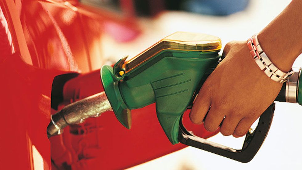 Esto es lo que te va costar llenar el depósito diésel y gasolina esta Semana Santa