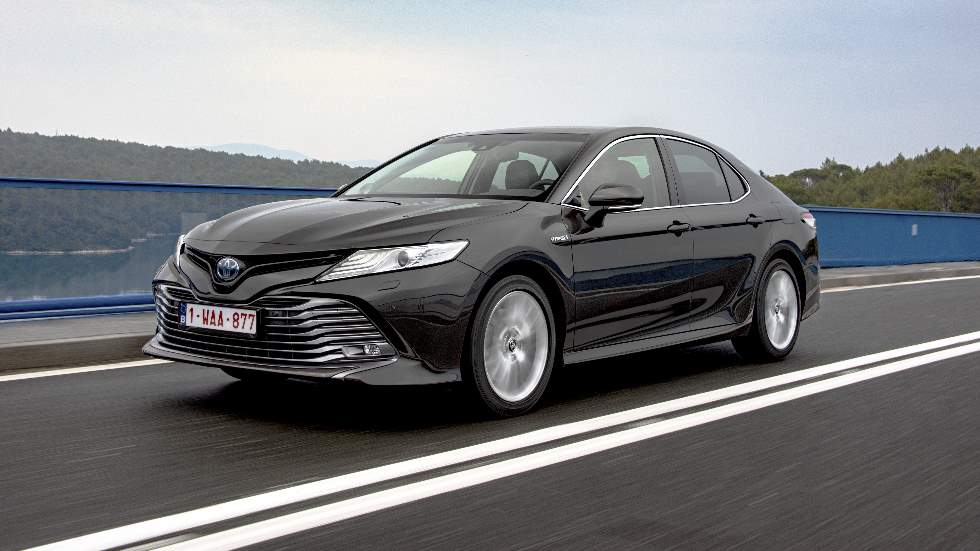 Toyota Camry Hybrid 2019: así es la nueva berlina híbrida que llega a Europa