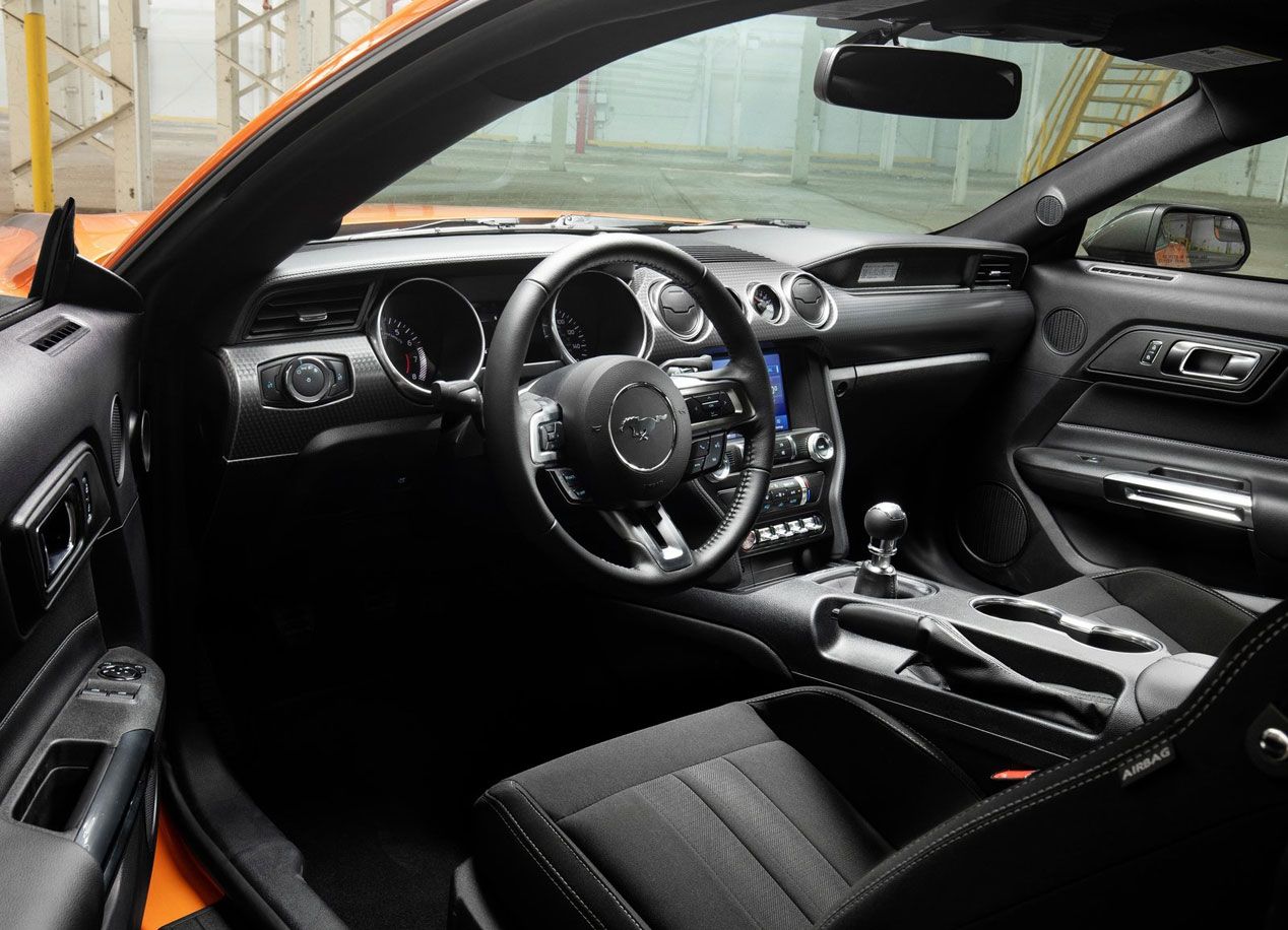 Ford Mustang EcoBoost High Performance Package, así es la nueva versión del deportivo