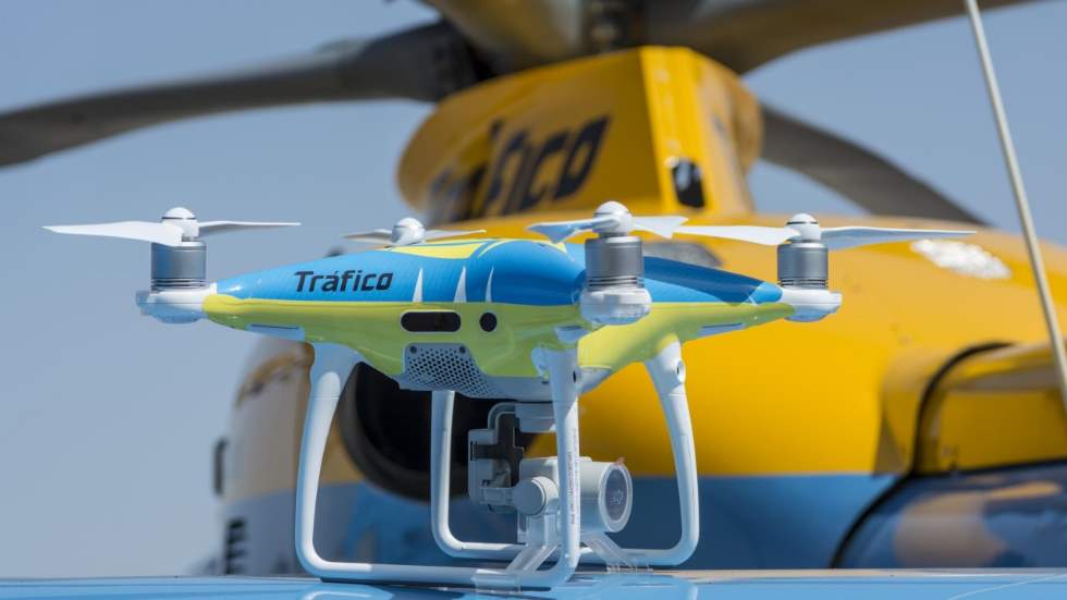 Drones de la DGT: ¿Multan ya? ¿Cuántos hay? ¿Cómo controlan el tráfico?