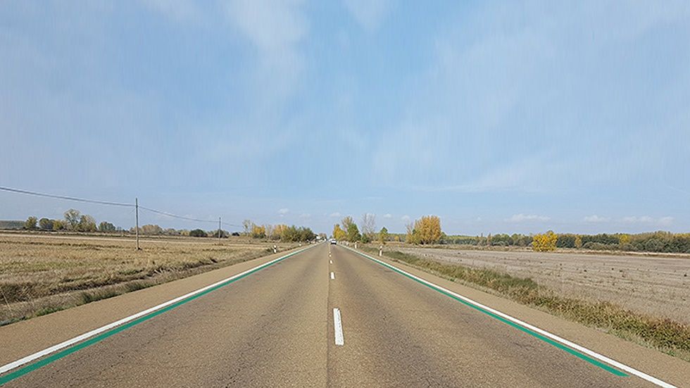 ¿Qué significan y controlan las líneas verdes en la carretera?