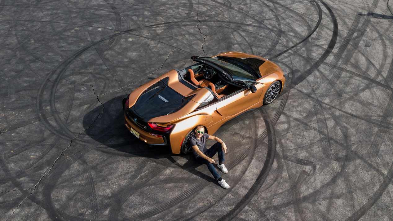 BMW i8 Roadster y C Evolution: movilidad eléctrica a 2 y 4 ruedas... ¡por Los Ángeles!