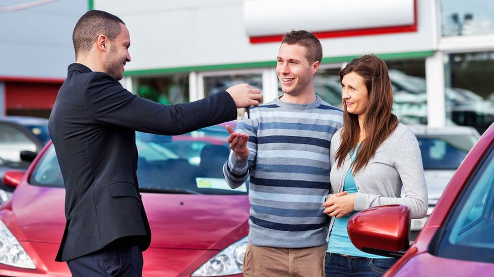 Los mejores consejos para comprar coche… ¡y mantenerlo bien!