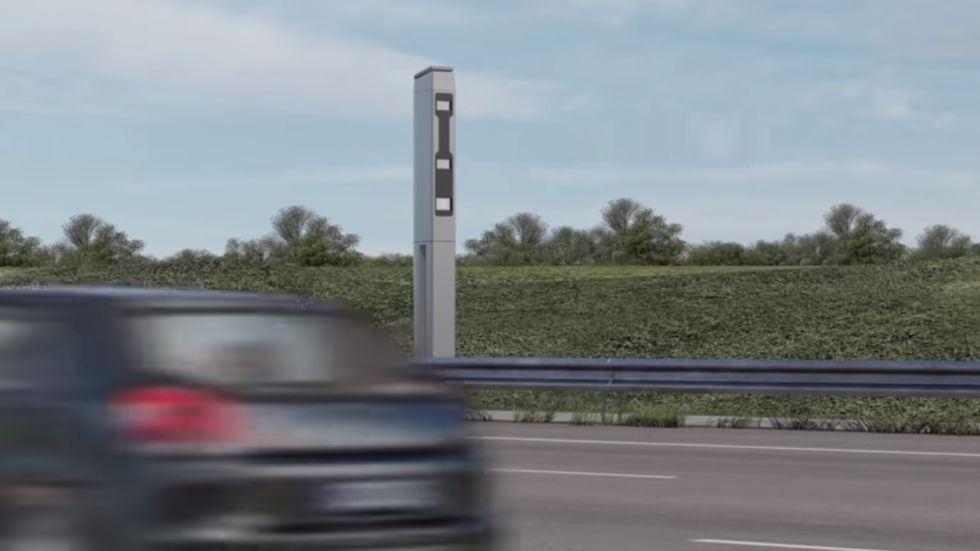 Llegan los súper radares a carretera: lo controlan todo y es imposible evitarlos