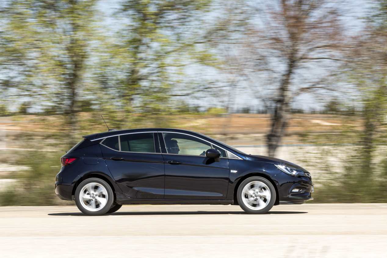 Comparativa: Seat León 1.5 EcoTSI vs Opel Astra 1.4 Turbo