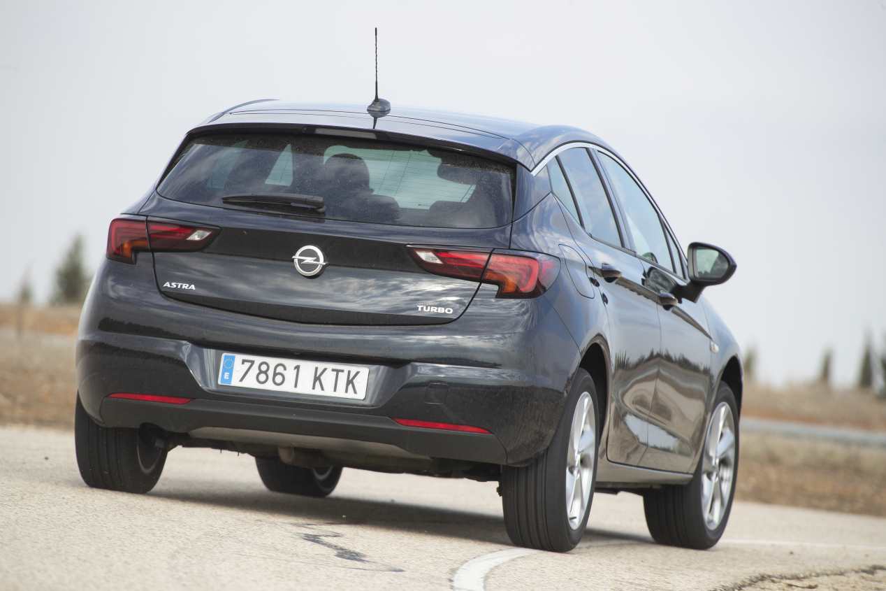 Comparativa: Seat León 1.5 EcoTSI vs Opel Astra 1.4 Turbo