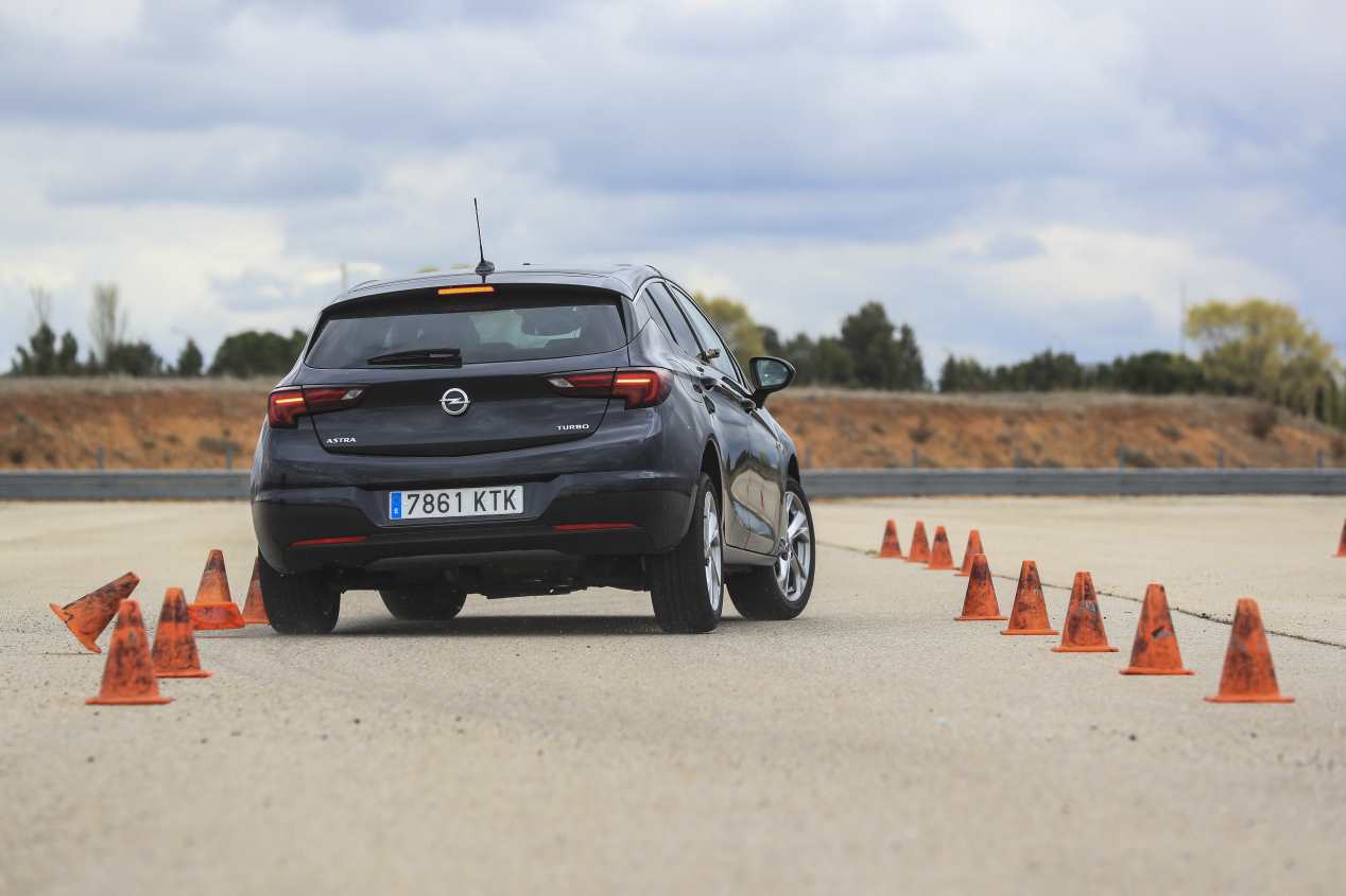 Comparativa: Seat León 1.5 EcoTSI vs Opel Astra 1.4 Turbo