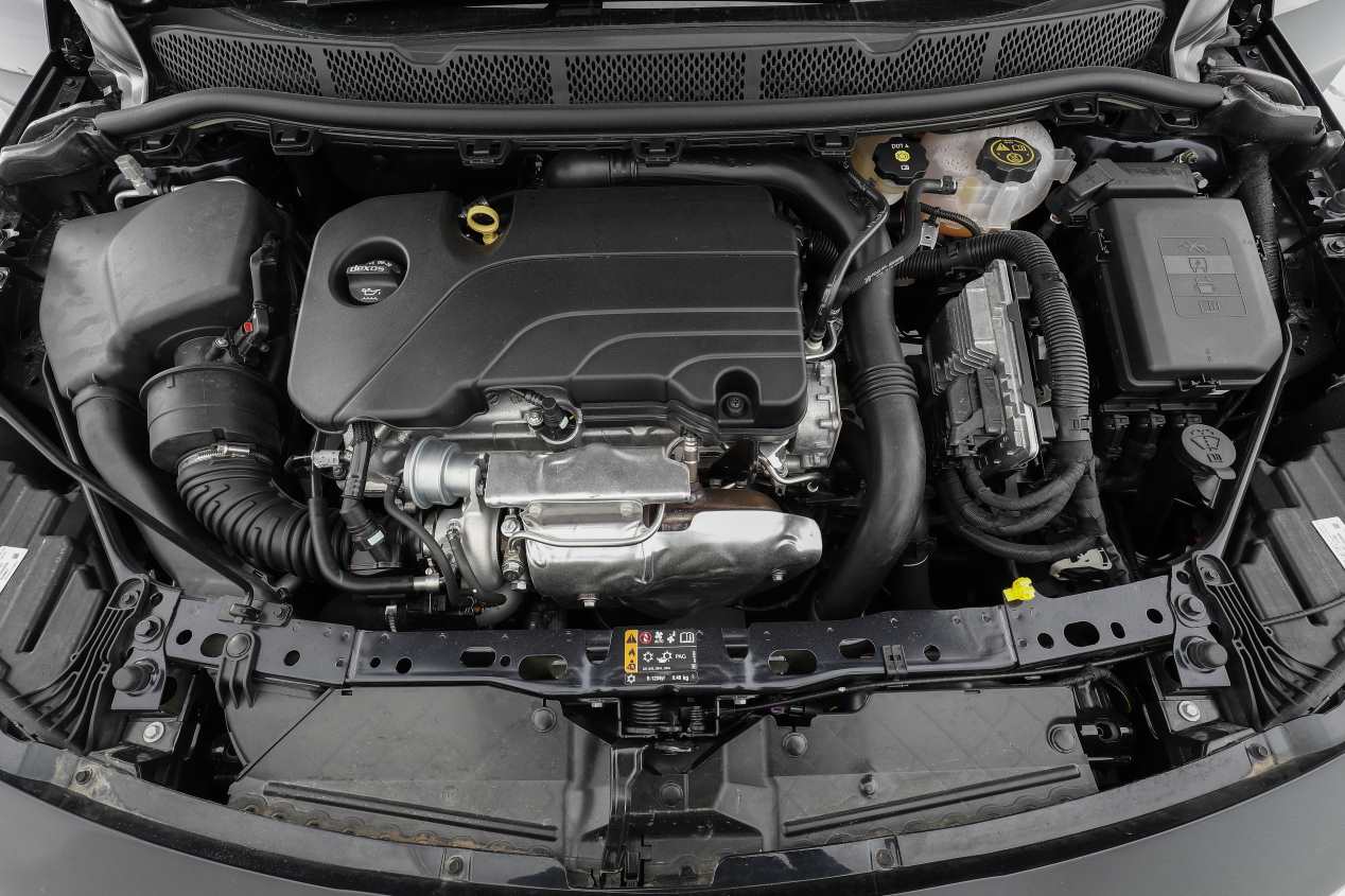 Comparativa: Seat León 1.5 EcoTSI vs Opel Astra 1.4 Turbo