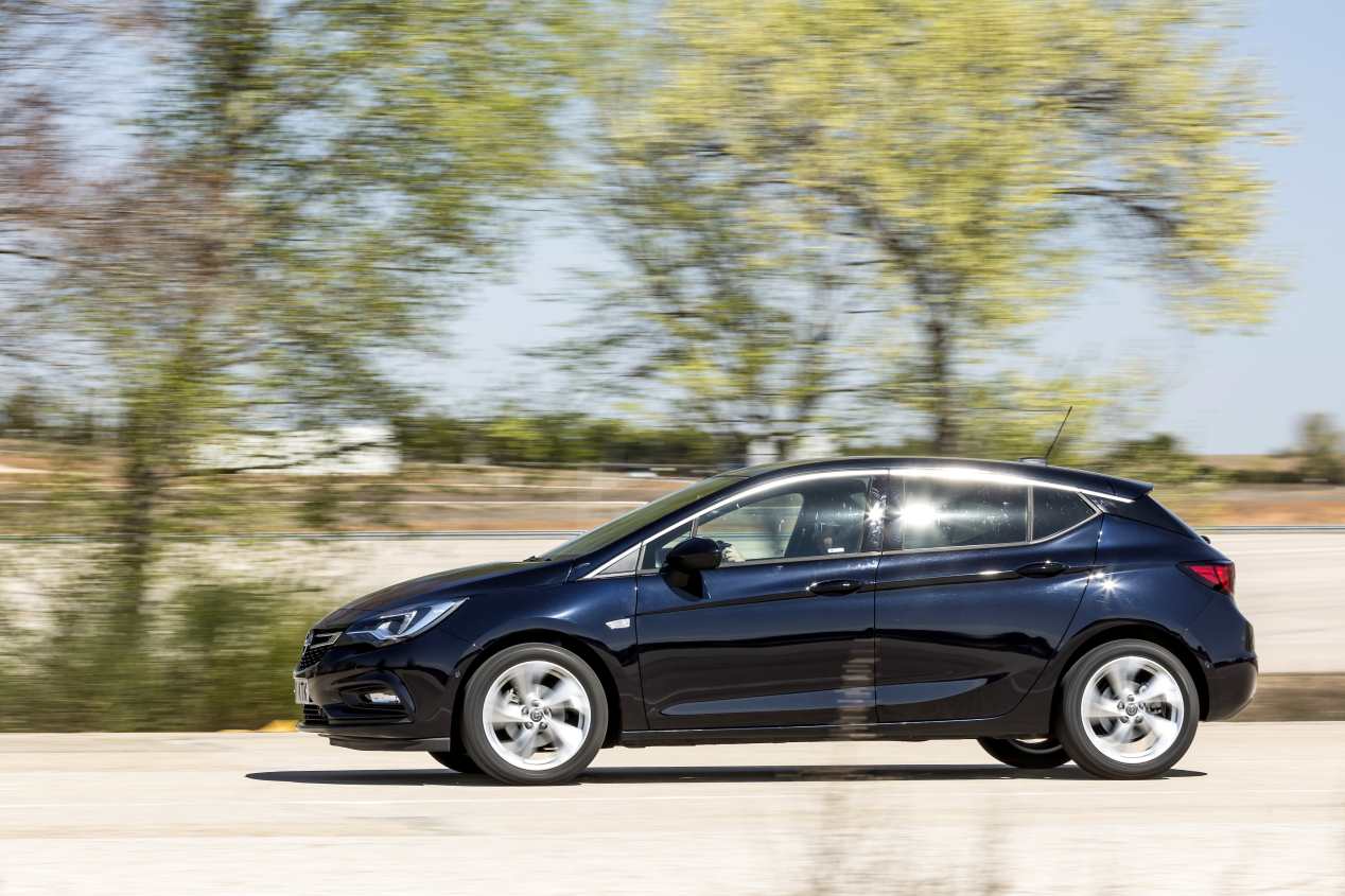 Comparativa: Seat León 1.5 EcoTSI vs Opel Astra 1.4 Turbo