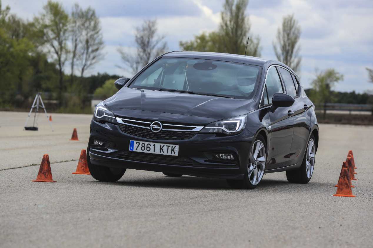 Comparativa: Seat León 1.5 EcoTSI vs Opel Astra 1.4 Turbo