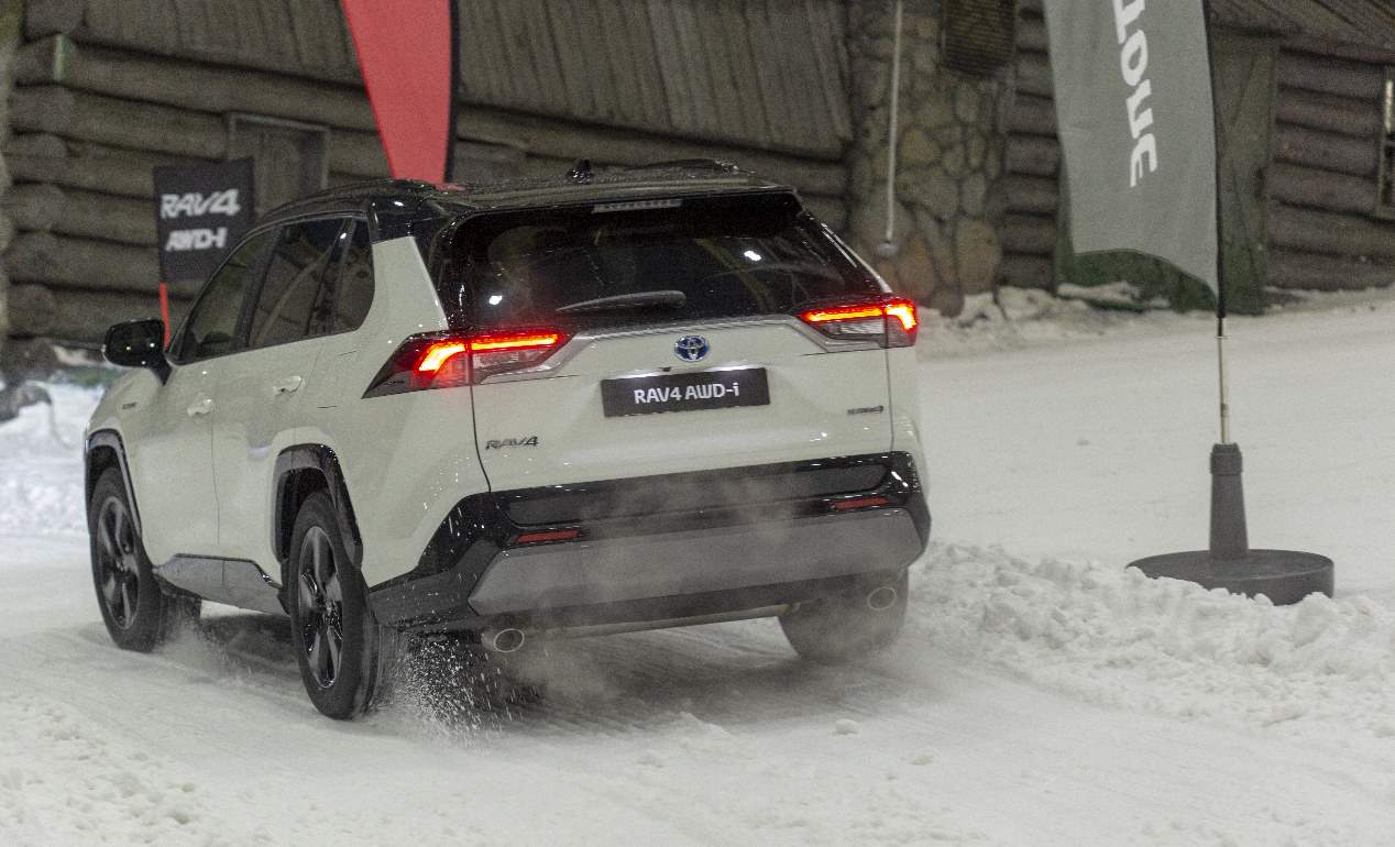El Toyota RAV4 Hybrid AWD-i 2019, en fotos