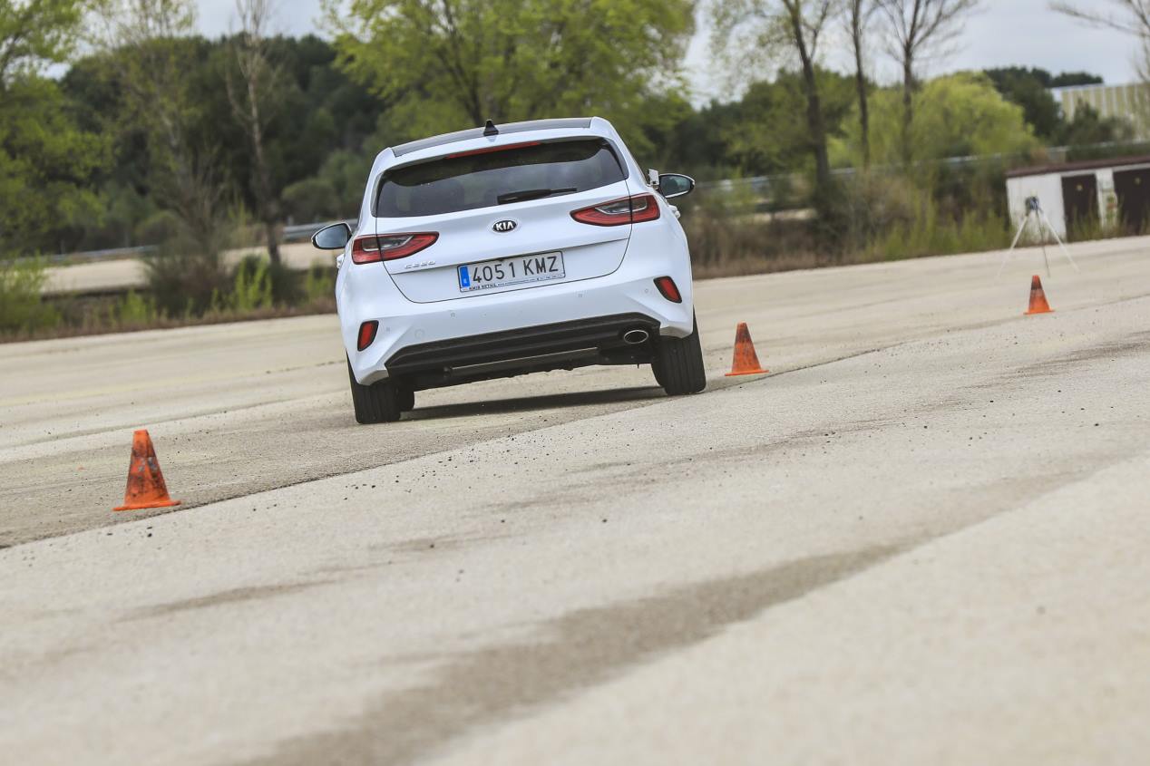 Comparativa: Hyundai i30 1.4 T-GDI vs Kia Ceed 1.4 T-GDI