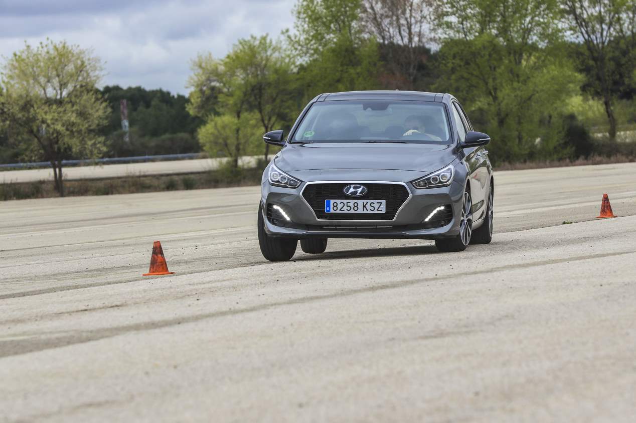 Comparativa: Hyundai i30 1.4 T-GDI vs Kia Ceed 1.4 T-GDI