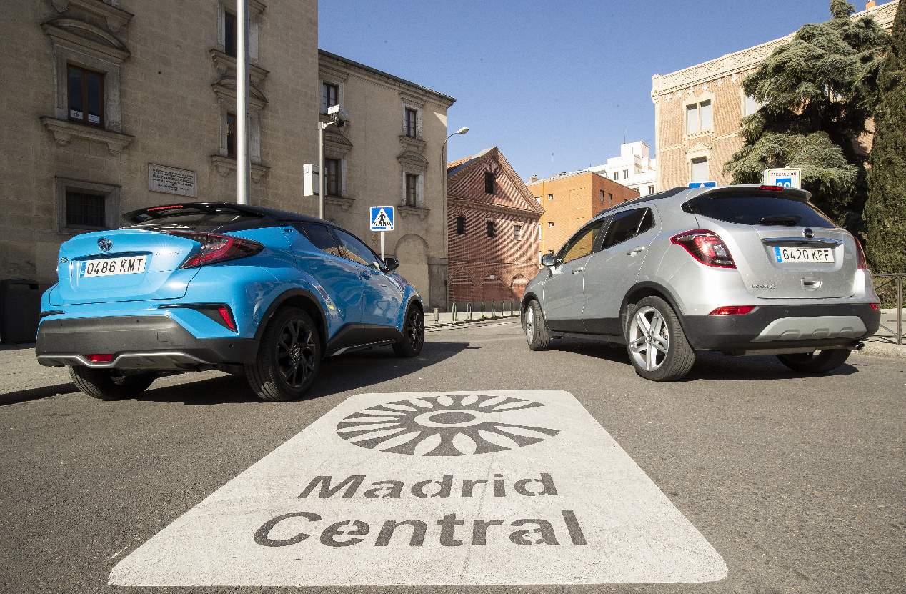 Comparativa: Opel Mokka X GLP vs Toyota C-HR