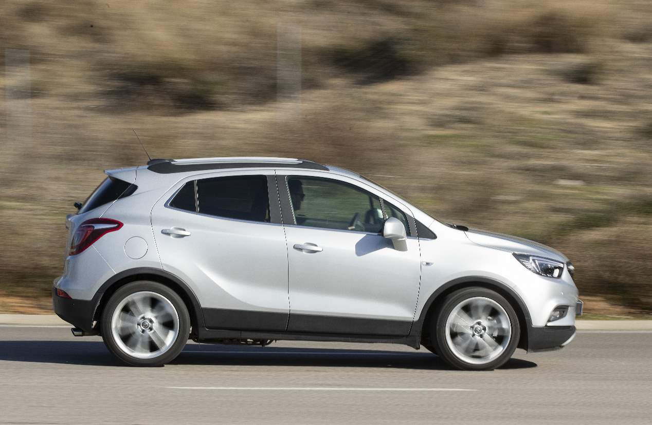 Comparativa: Opel Mokka X GLP vs Toyota C-HR