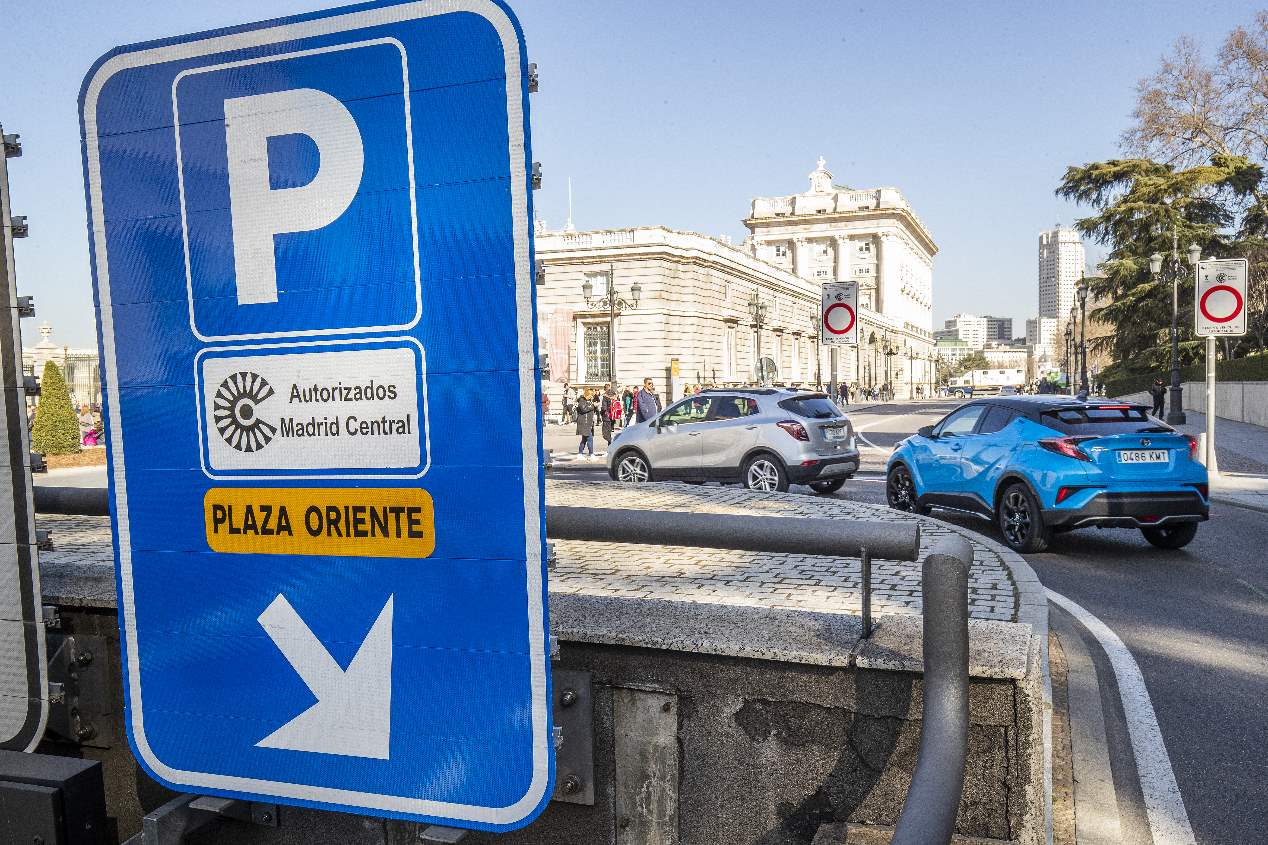 Comparativa: Opel Mokka X GLP vs Toyota C-HR