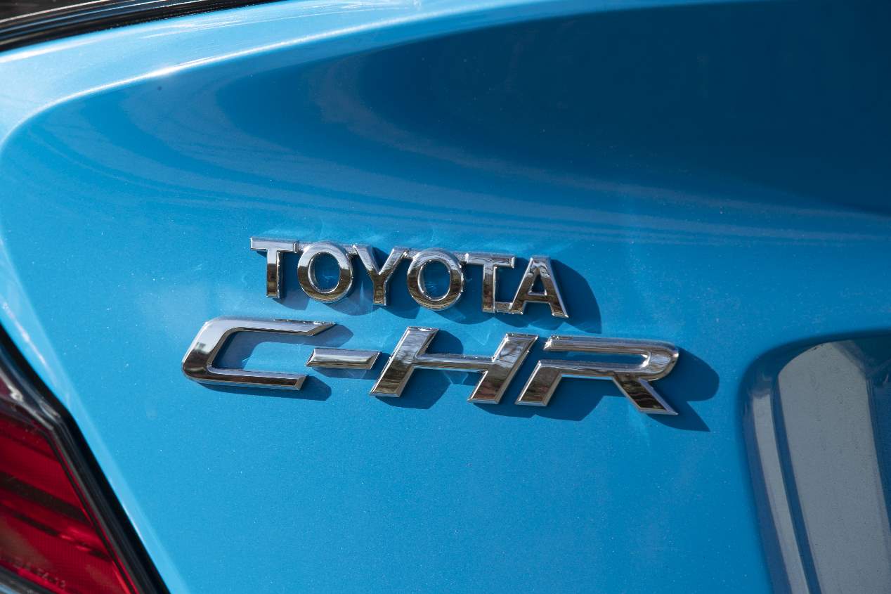 Comparativa: Opel Mokka X GLP vs Toyota C-HR