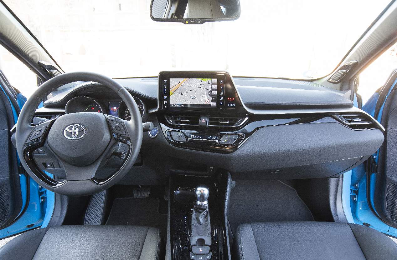 Comparativa: Opel Mokka X GLP vs Toyota C-HR