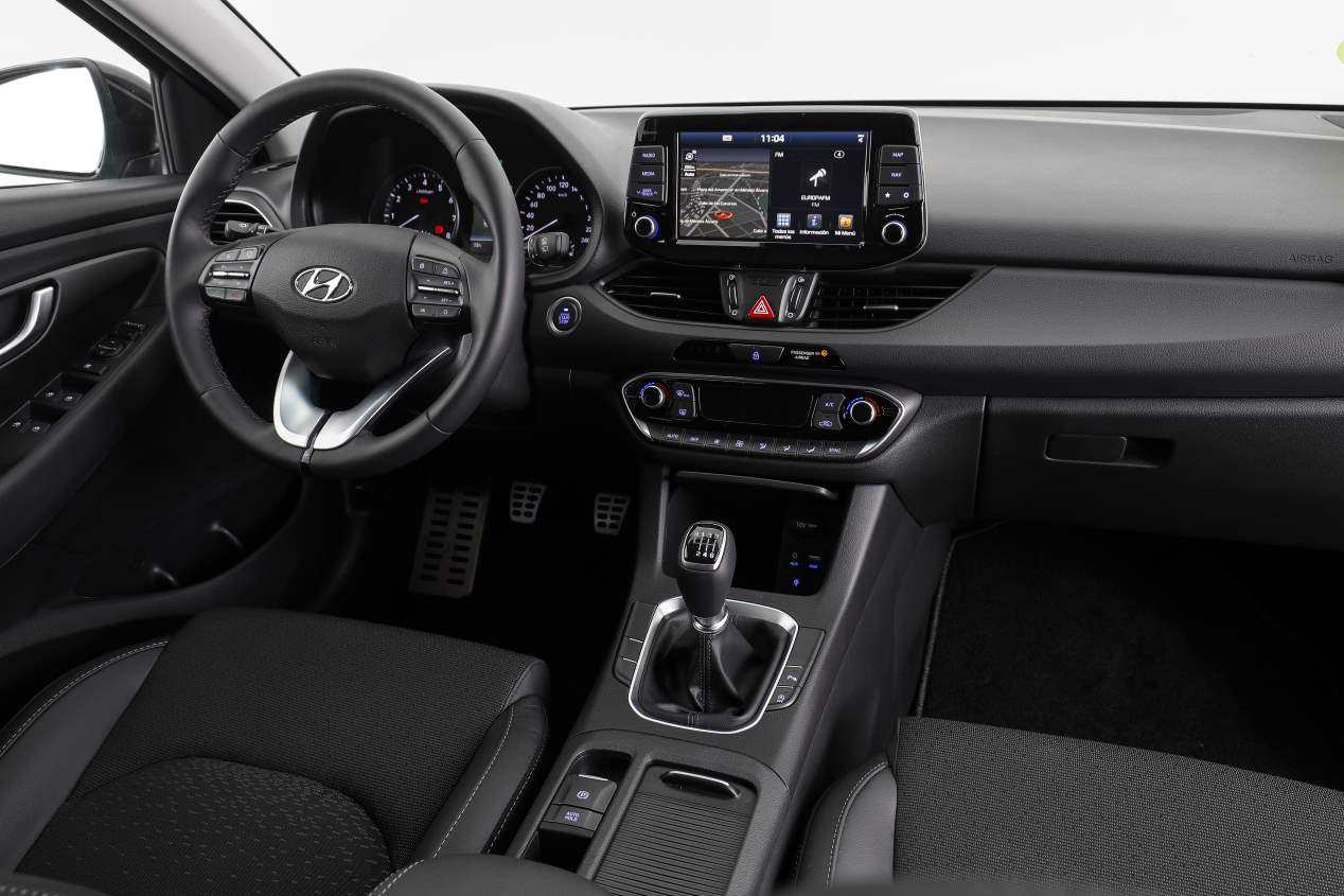 Comparativa: Seat León, Renaul Mégane, Mazda 3, Opel Astra, Ford Focus, Hyundai i30, Kia Ceed y Toyota Corolla