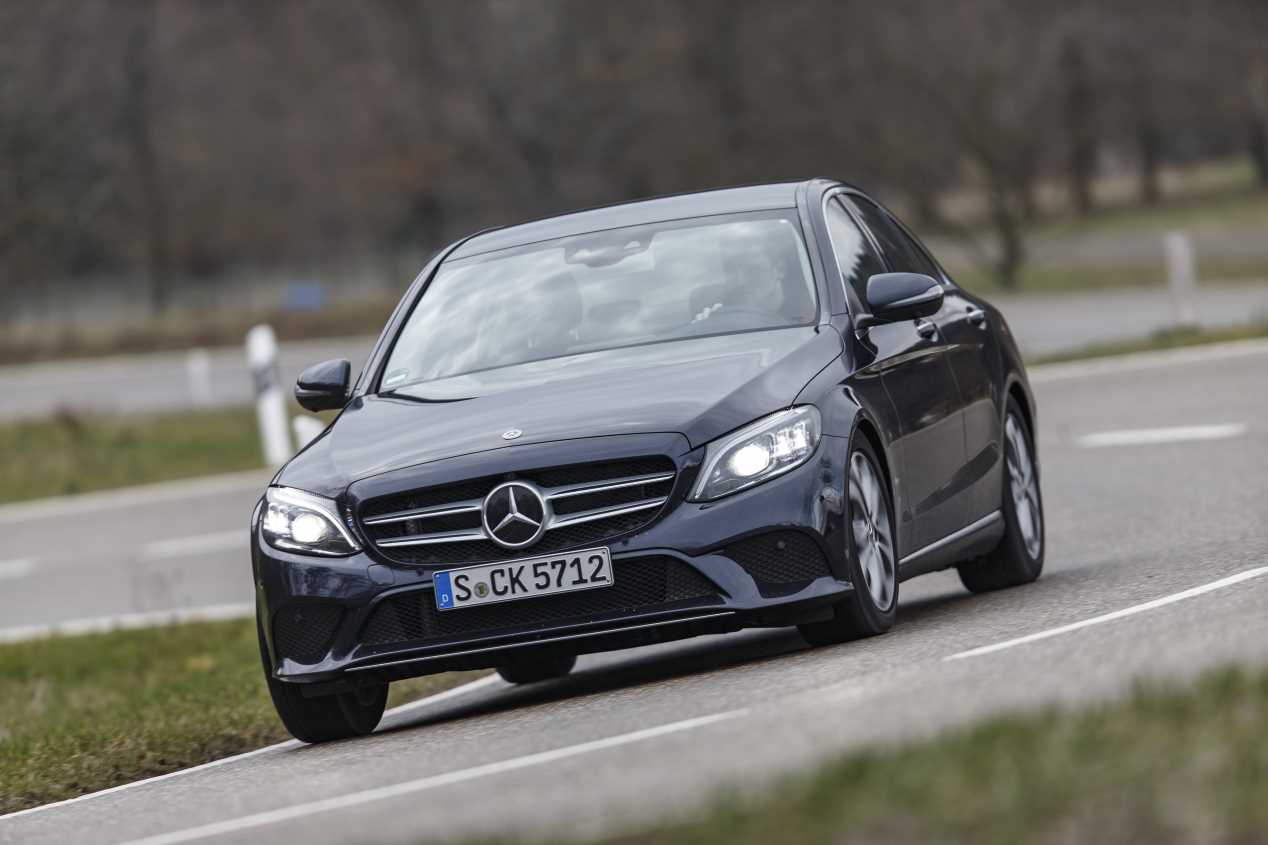 Comparativa: BMW 320d vs Mercedes C 220 d: