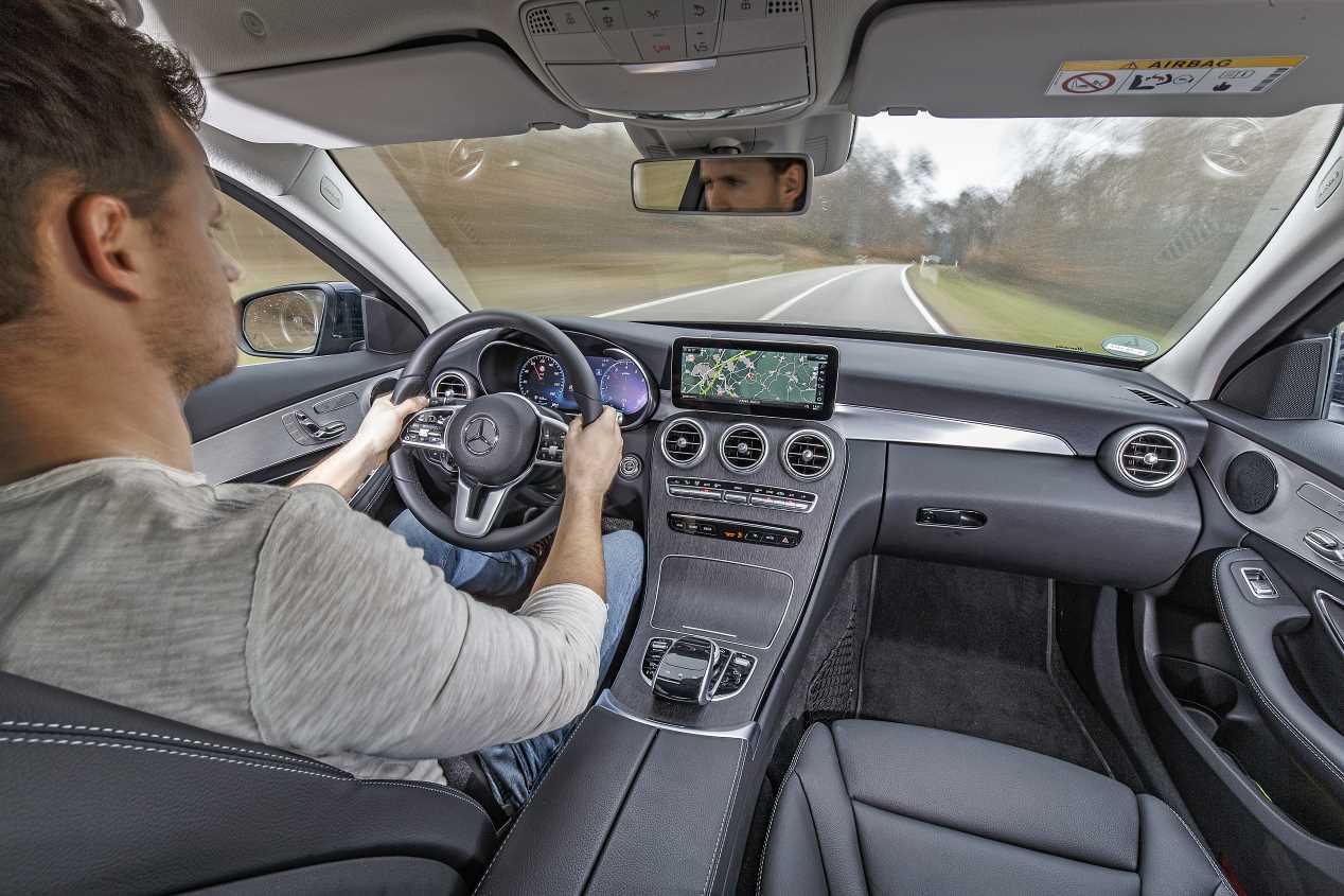 Comparativa: BMW 320d vs Mercedes C 220 d: