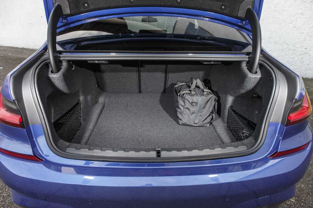 Comparativa: BMW 320d vs Mercedes C 220 d: