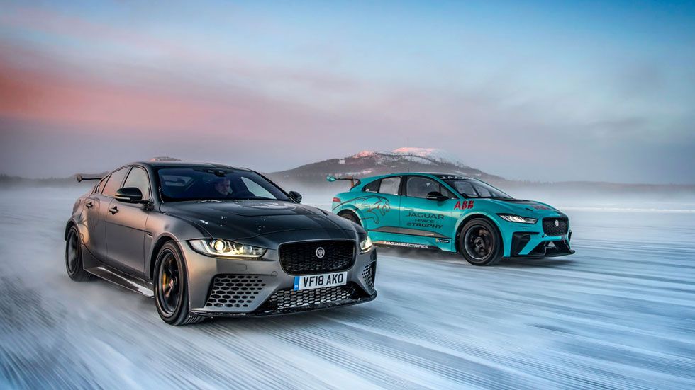 Jaguar I-Pace eTrophy y XE SV Project 8: duelo sobre el hielo