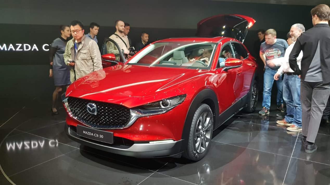 Mazda CX-30 2019: nuevas fotos del SUV que llega en septiembre 