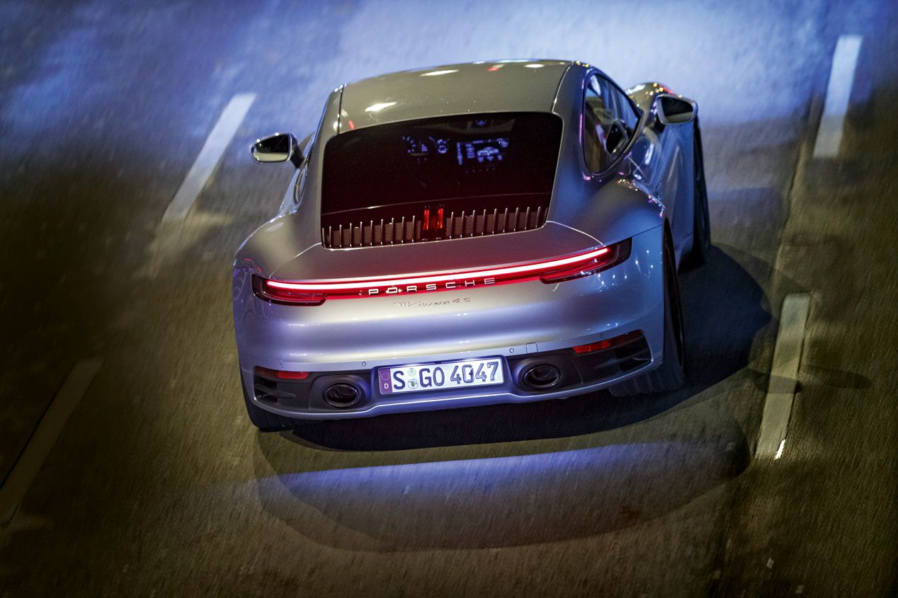 Porsche 911 Carrera 4S, el mito sigue siendo igual de divertido