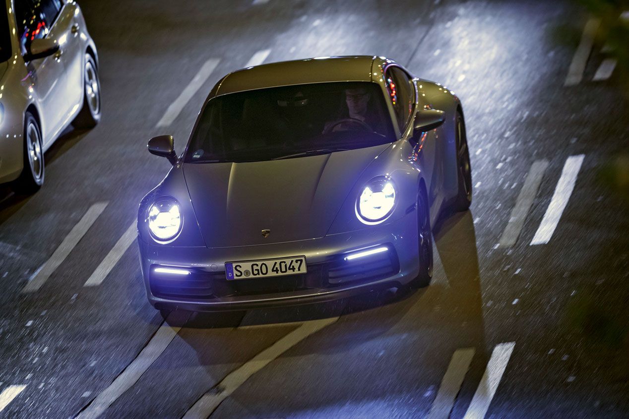 Porsche 911 Carrera 4S, el mito sigue siendo igual de divertido