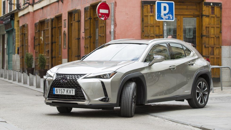 Lexus UX 250h 4x2: superprueba con mediciones al nuevo SUV híbrido
