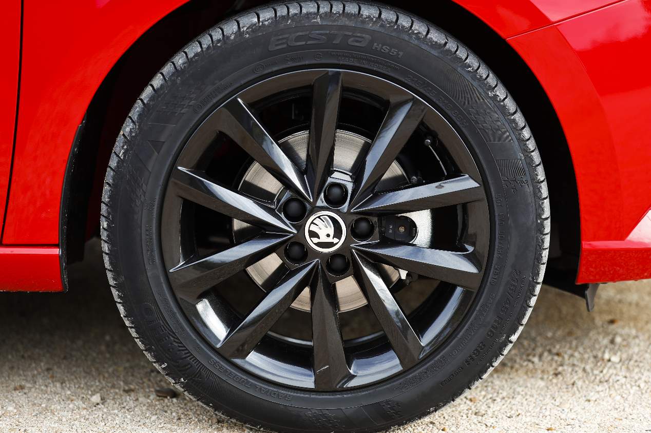 Comparativa de gasolina: Ford Fiesta vs Skoda Fabia