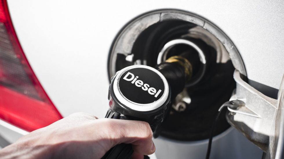 El “diéselazo”: así te afectará la próxima subida del diésel 