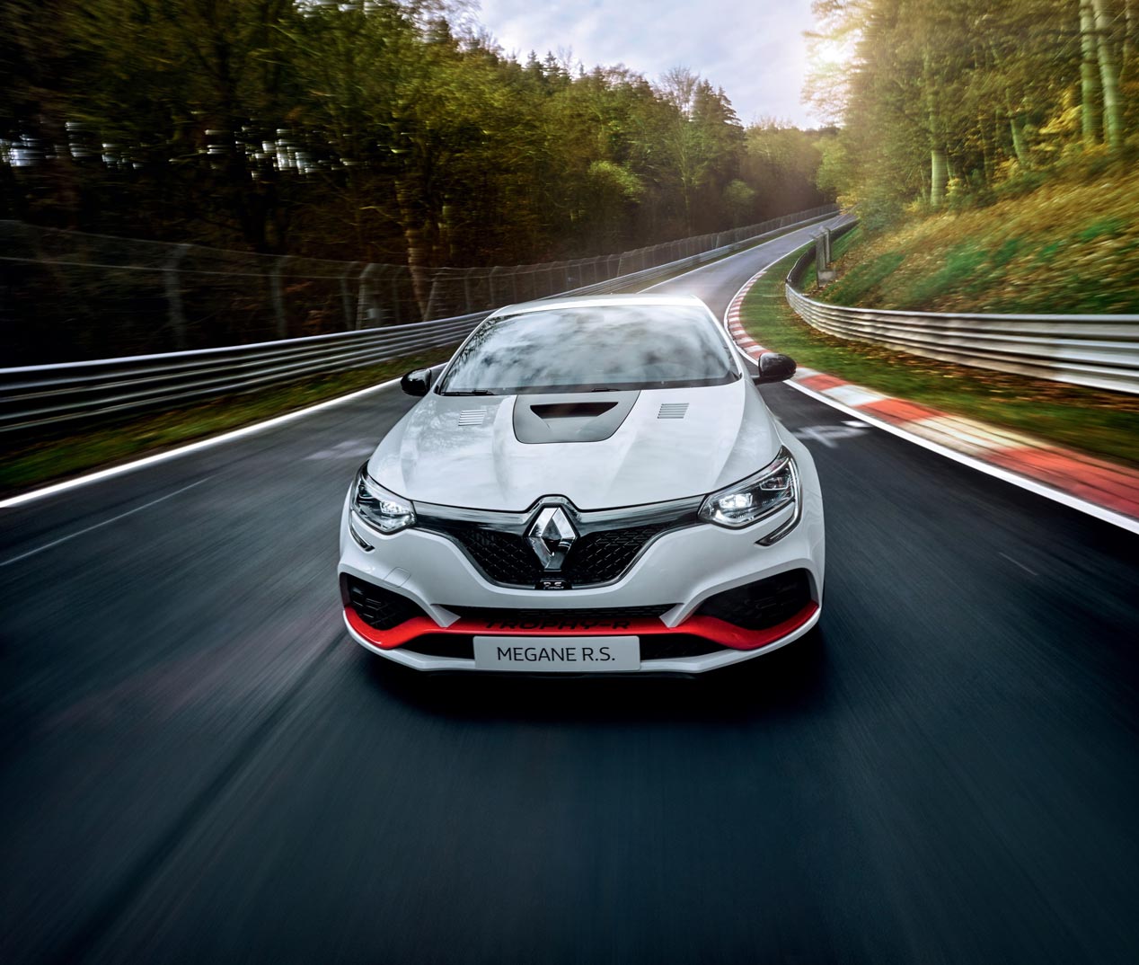 Renault Mégane R.S. Trophy-R, una edición limitada de récord