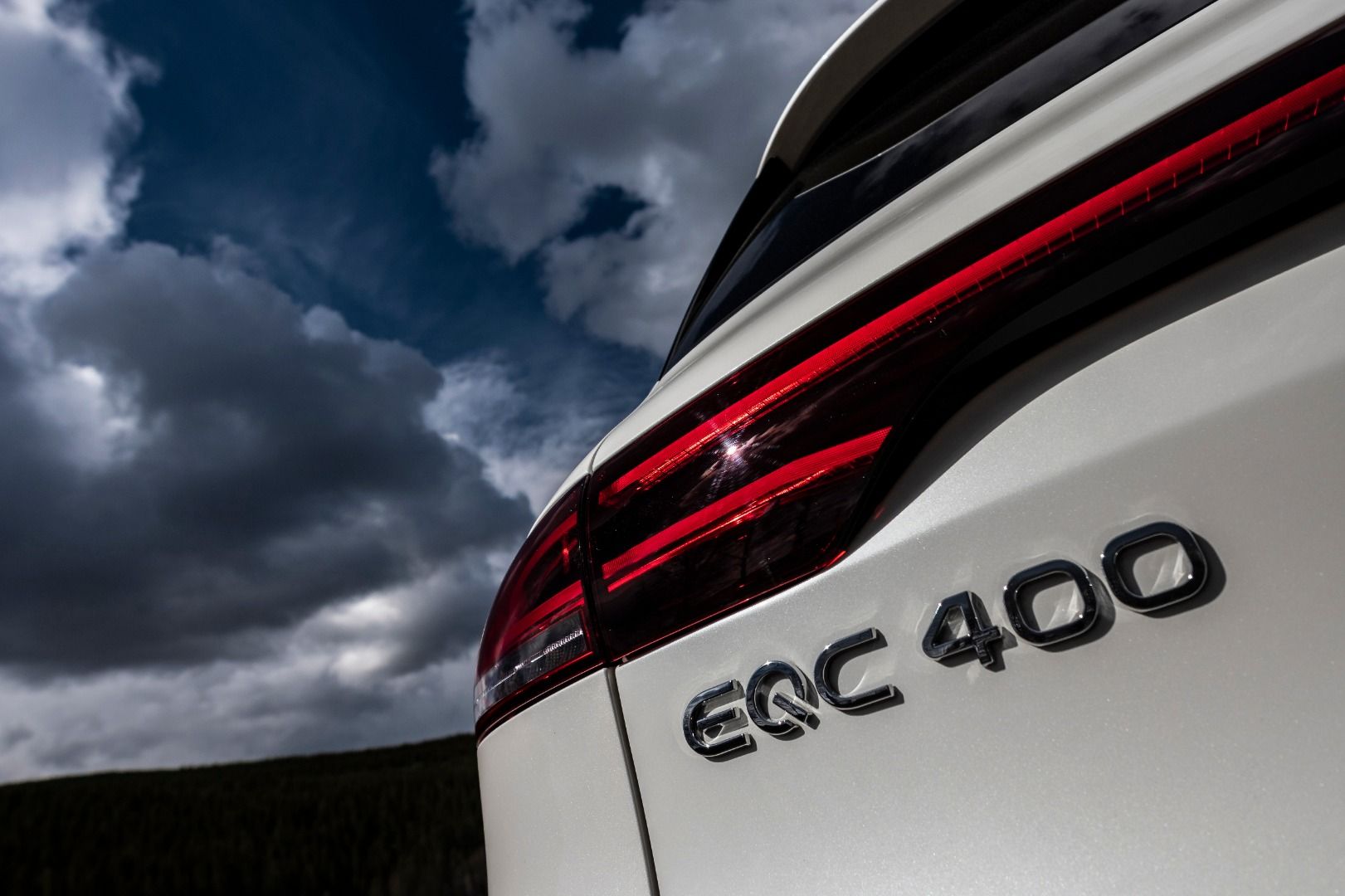 Mercedes Benz EQC 400