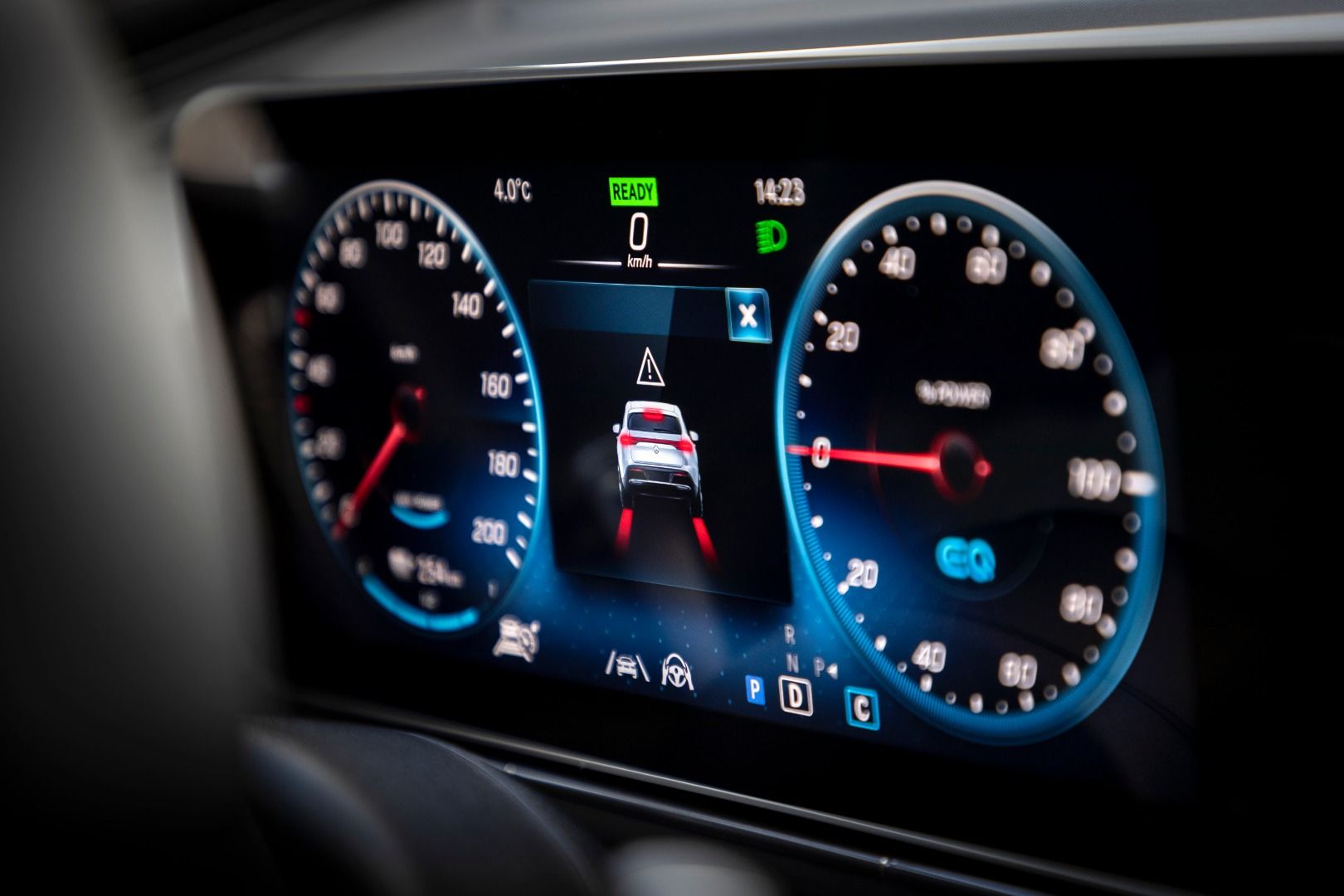 Mercedes Benz EQC 400