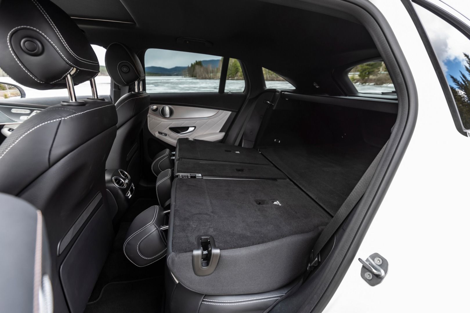 Mercedes Benz EQC 400