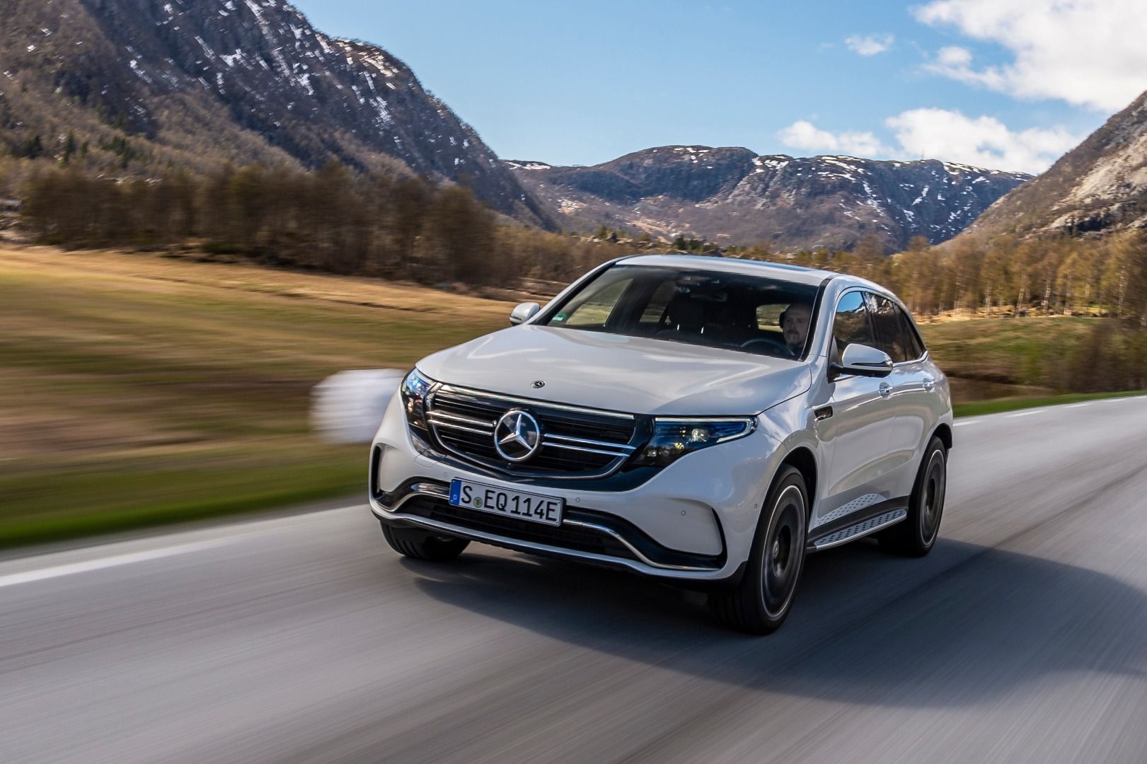 Mercedes Benz EQC 400