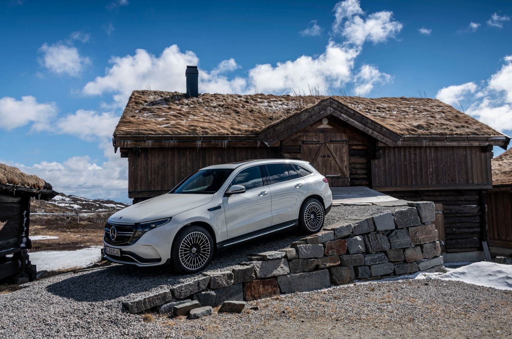 Mercedes Benz EQC 400
