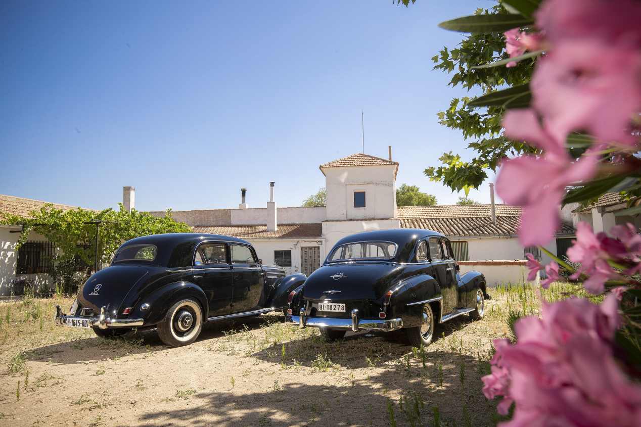 Comparativa: Mercedes Benz 220 vs Opel Kapitän