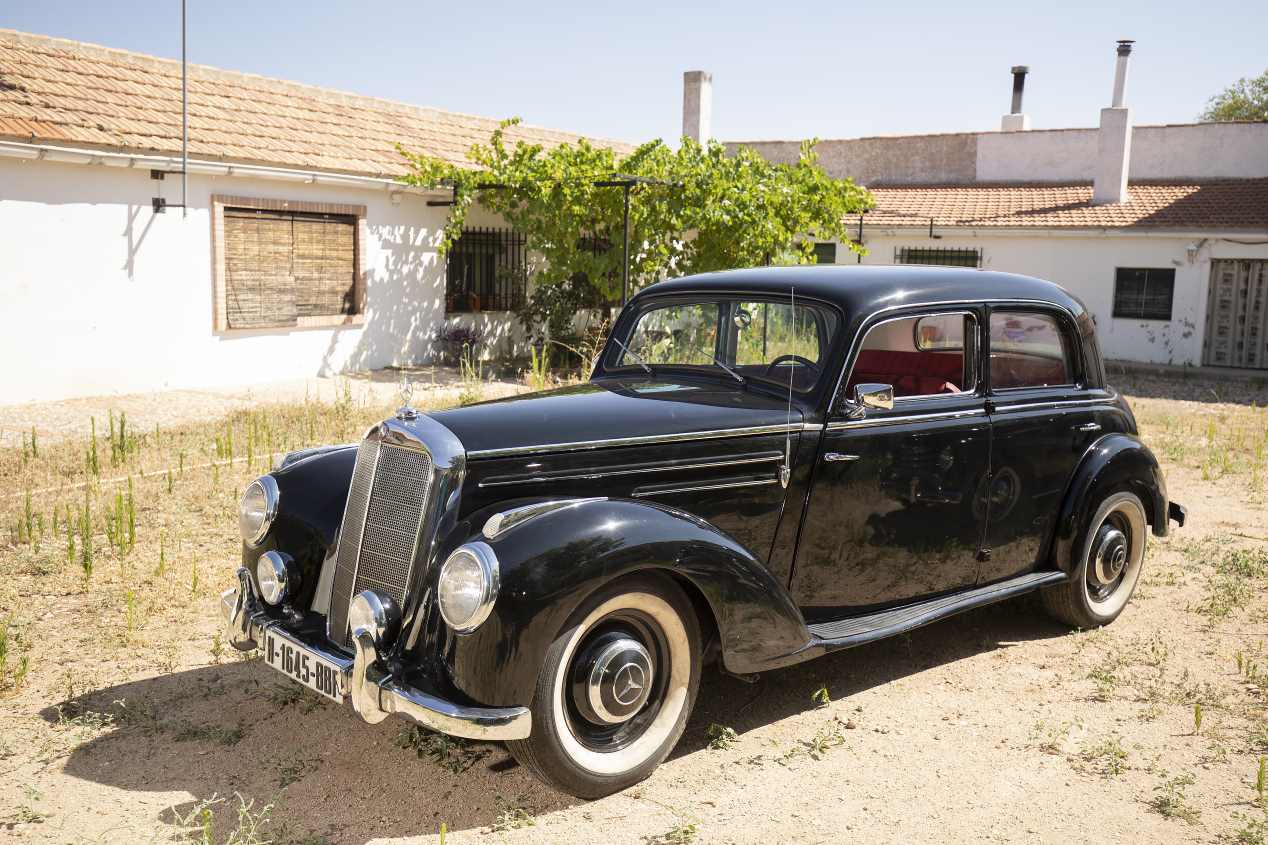 Comparativa: Mercedes Benz 220 vs Opel Kapitän
