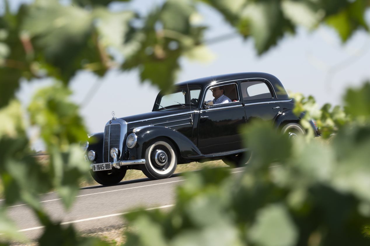 Comparativa: Mercedes Benz 220 vs Opel Kapitän