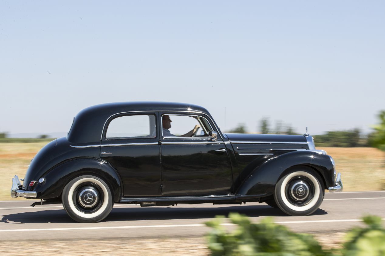 Comparativa: Mercedes Benz 220 vs Opel Kapitän