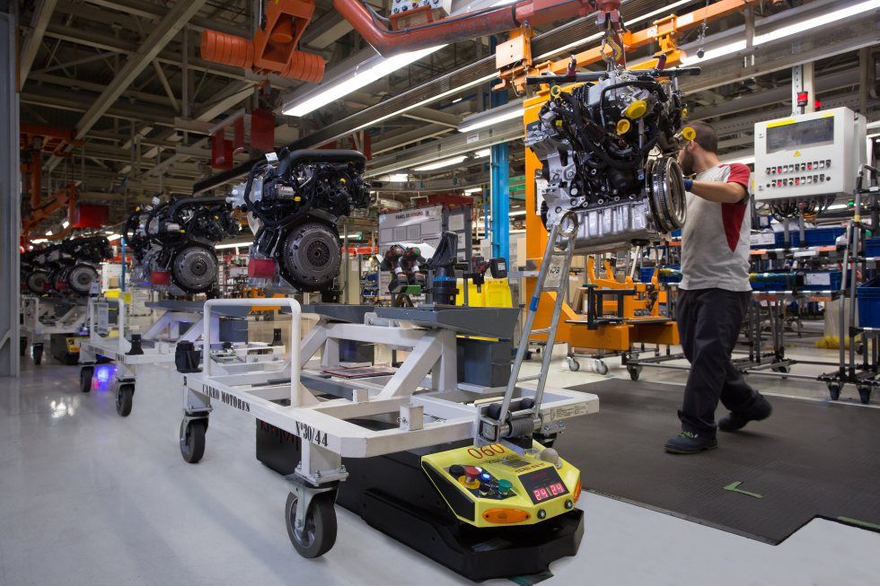 Alarma: la fabricación de coches sigue cayendo en España… y con más fuerza