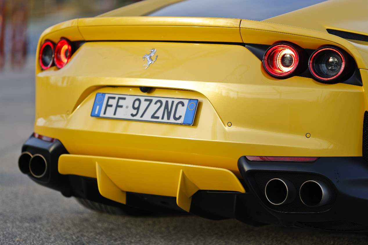 Ferrari 812 Superfast: a prueba el deportivo con motor V12