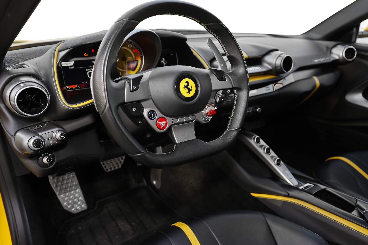 Ferrari 812 Superfast: a prueba el deportivo con motor V12