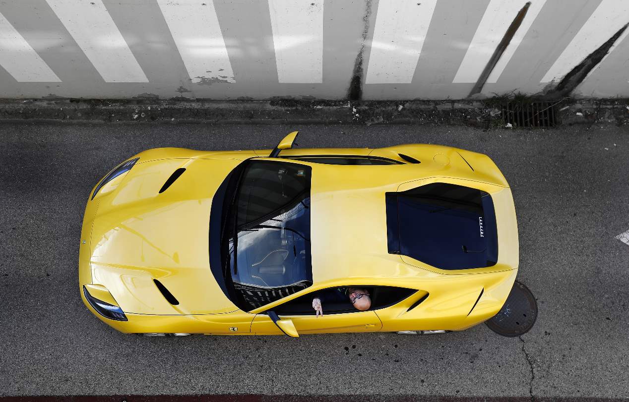 Ferrari 812 Superfast: a prueba el deportivo con motor V12
