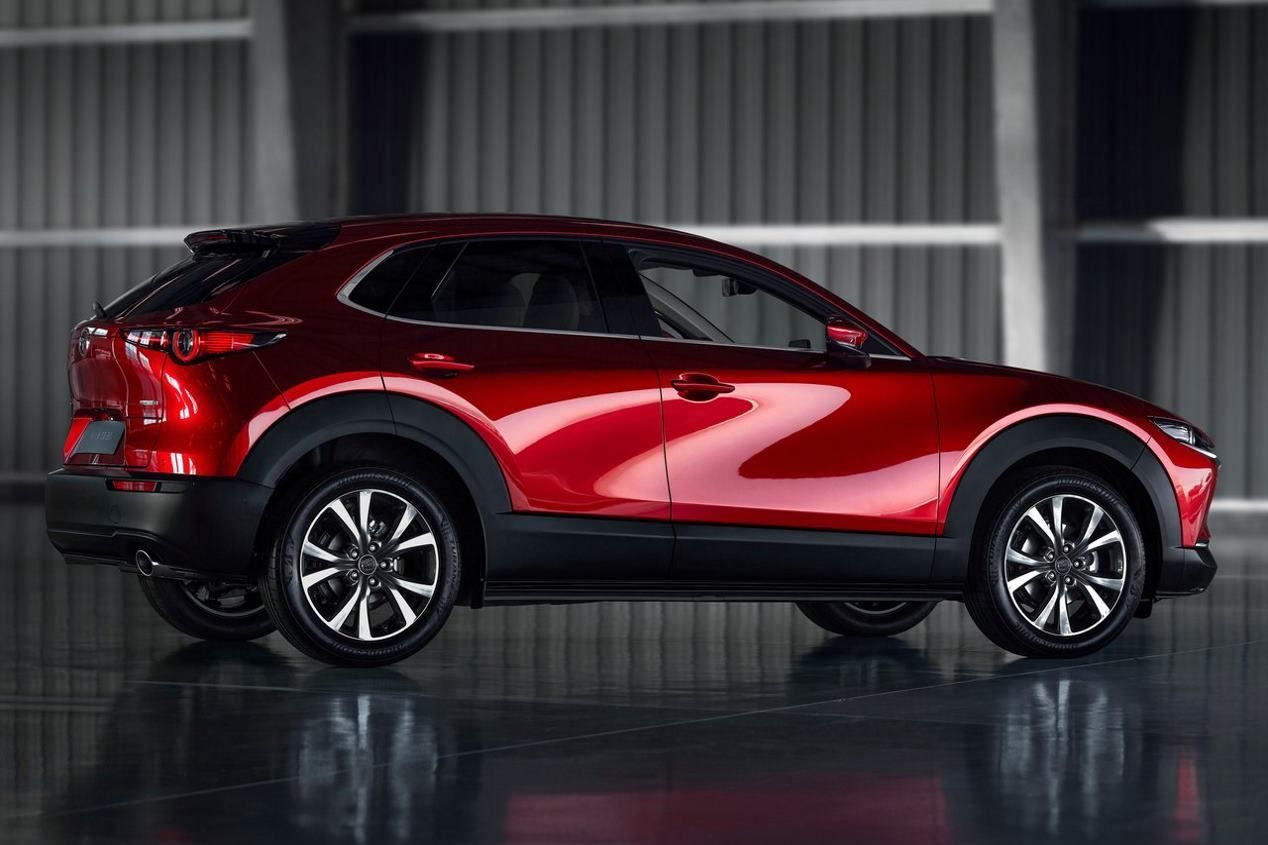 Mazda CX-30 vs Renault Arkana: ¿qué nuevo SUV será mejor?